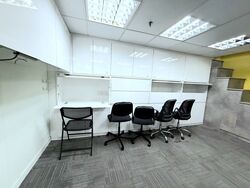 High Street Centre (D6), Office #557032141